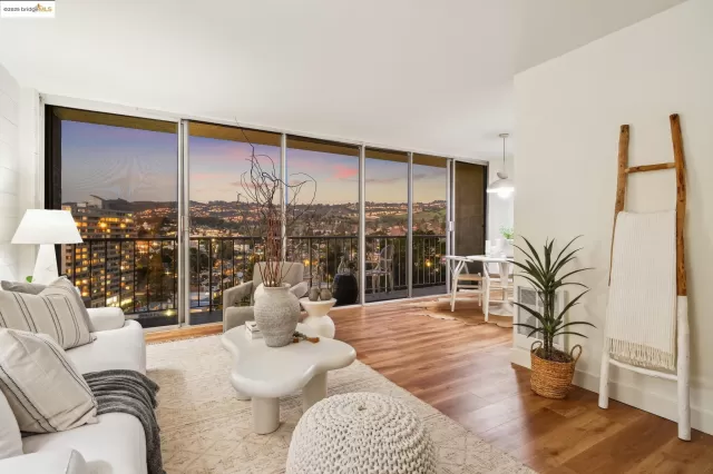 MLS: 41084182 Condo For Sale