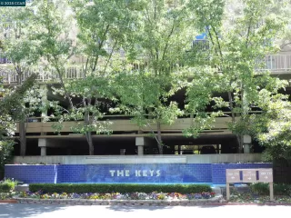 Photo #1: 41084210 Listing 