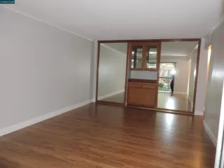 Photo #5: 41084210 Listing 