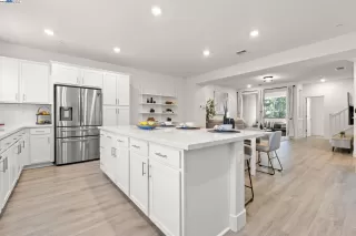 Photo #5: 41084248 Listing 