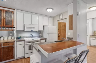 Photo #6: 41084350 Listing