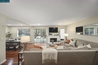 Photo #3: 41084369 Listing