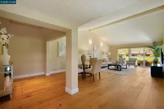 Photo #6: 41084373 Listing