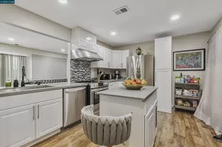 Photo #2: 41084536 Listing