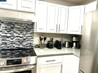 Photo #6: 41084536 Listing