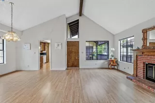 Photo #4: 41084676 Listing 