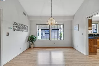 Photo #5: 41084676 Listing 