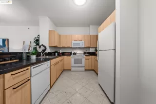 Photo #3: 41084700 Listing 