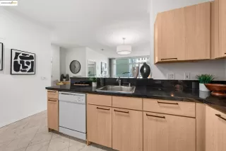 Photo #4: 41084700 Listing 