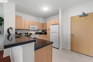 Photo #5: 41084700 Listing 