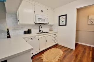 Photo #3: 41084714 Listing 