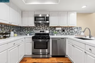 Photo #5: 41084723 Listing 