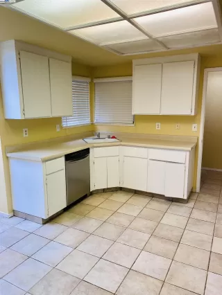 Photo #6: 41084733 Listing