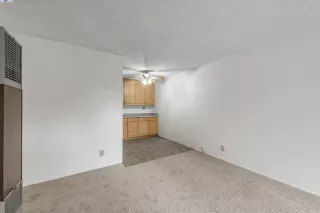 Photo #5: 41084786 Listing