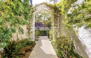 Photo #2: 41084792 Listing