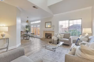 Photo #5: 41084792 Listing