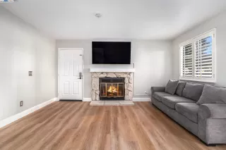 Photo #3: 41084872 Listing 