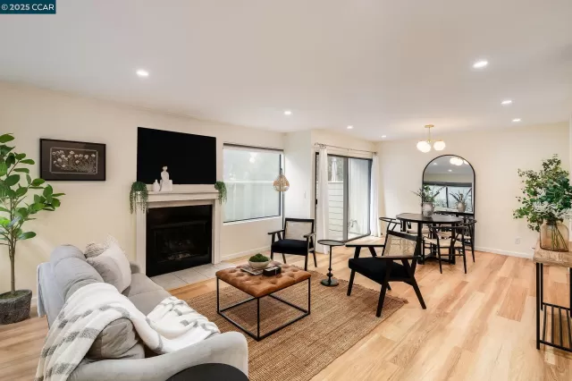 MLS: 41084875 Condo For Sale