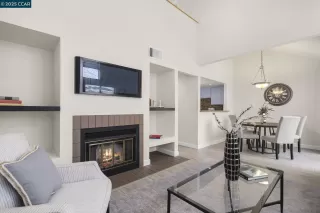 Photo #2: 41084974 Listing