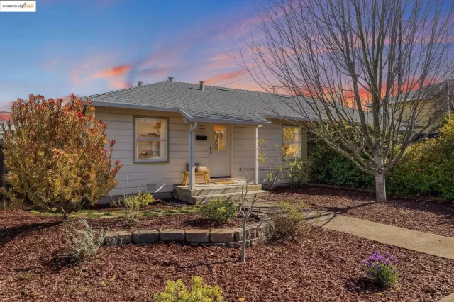 MLS: 41084983 Condo For Sale