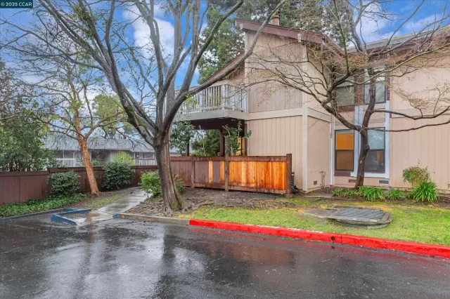 MLS: 41085023 Condo For Sale