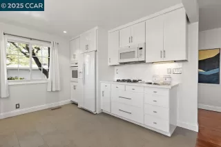 Photo #6: 41085038 Listing 