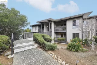 Photo #2: 41085119 Listing