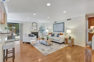 Photo #5: 41085194 Listing