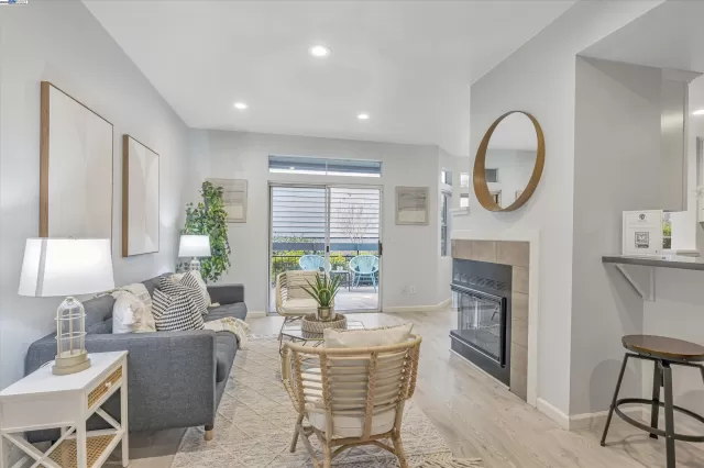 MLS: 41085204 Condo For Sale