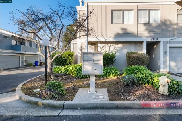 MLS: 41085238 Condo For Sale