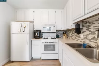 Photo #4: 41085238 Listing