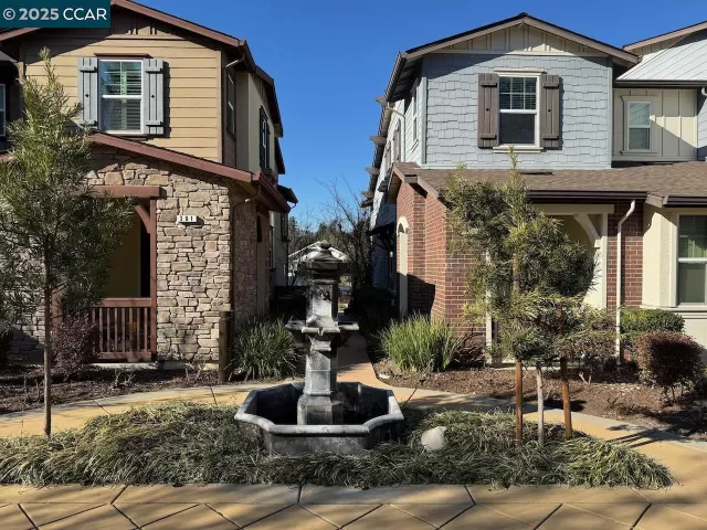 MLS: 41085284 Condo For Sale