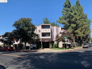More Details about MLS # 41085318 : 1699 LAGUNA ST # 206