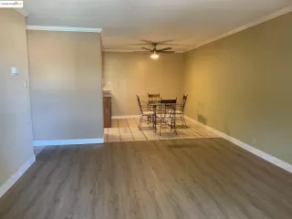 Photo #2: 41085318 Listing