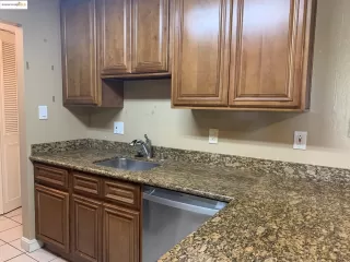 Photo #6: 41085318 Listing