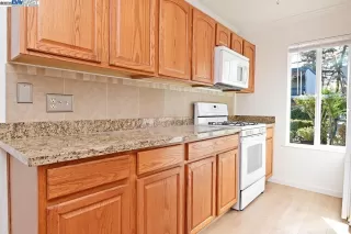 Photo #6: 41085320 Listing