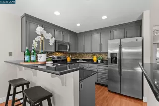 Photo #5: 41085363 Listing 