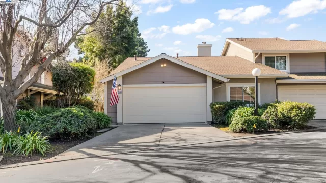 MLS: 41085391 Condo For Sale