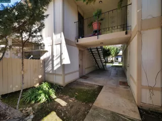 Photo #2: 41085422 Listing