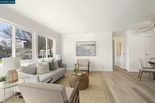 Photo #1: 41085447 Listing