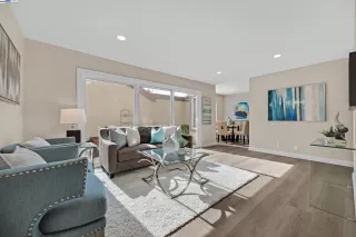 Photo #2: 41085487 Listing