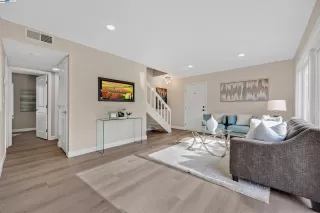 Photo #4: 41085487 Listing