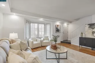 Photo #2: 41085576 Listing 