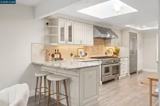 Photo #2: 41085595 Listing