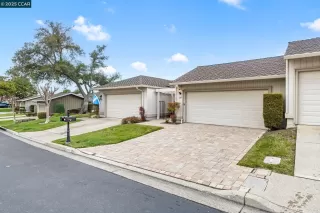 Photo #3: 41085595 Listing