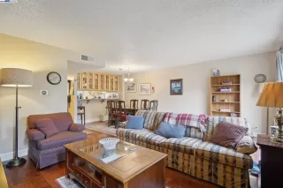 Photo #2: 41085639 Listing