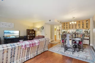 Photo #3: 41085639 Listing