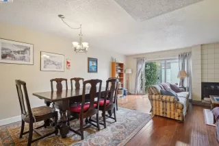 Photo #4: 41085639 Listing