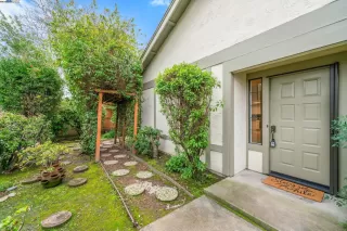 Photo #1: 41085680 Listing