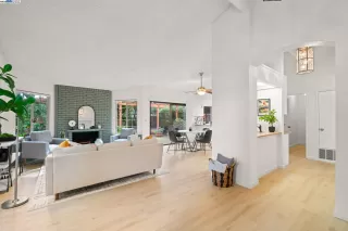 Photo #2: 41085680 Listing